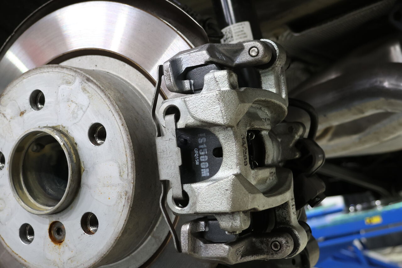MINI F65 Cooper C × iSWEEP Brake Pad IS1500 : イシカワ