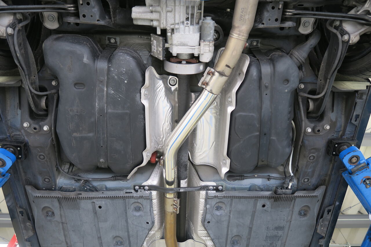 VW GOLF7.5 R Performance × iSWEEP ストレートパイプ : イシカワ