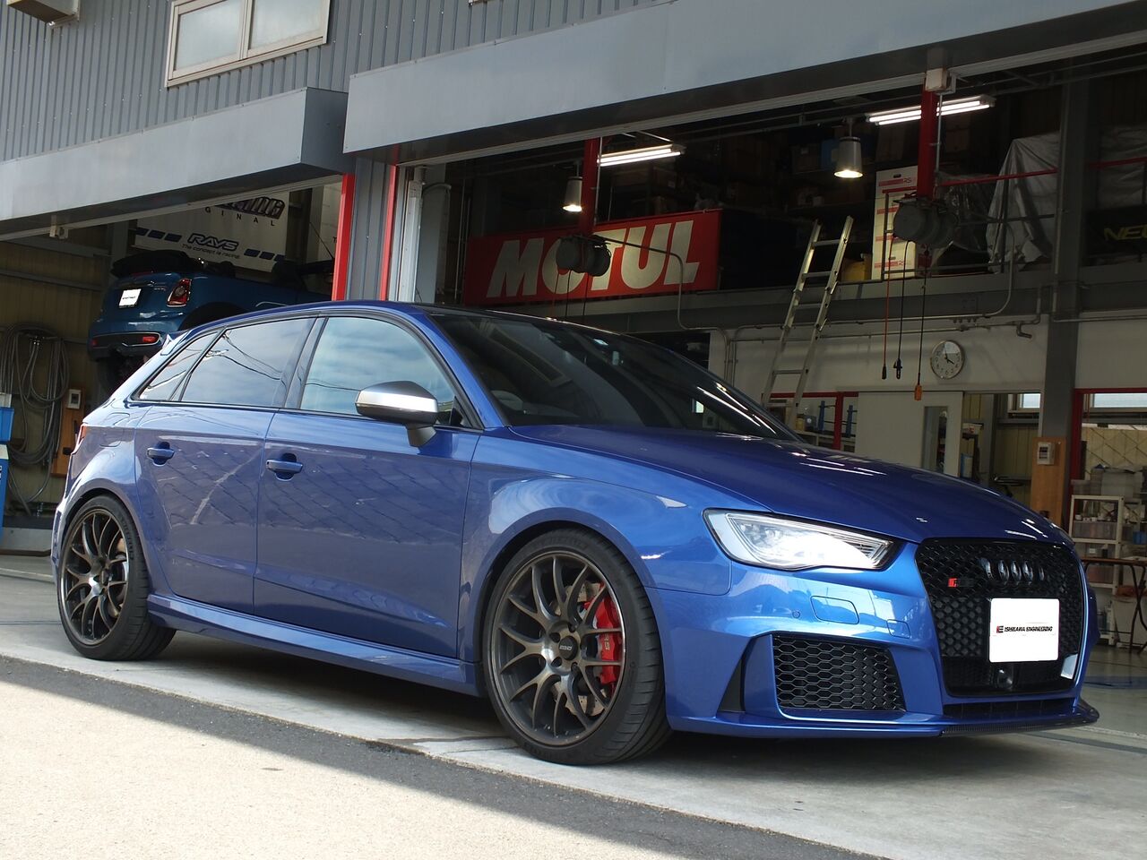 AUDI RS3 Sportback × AWE Tuning スイッチパスリモート + 他