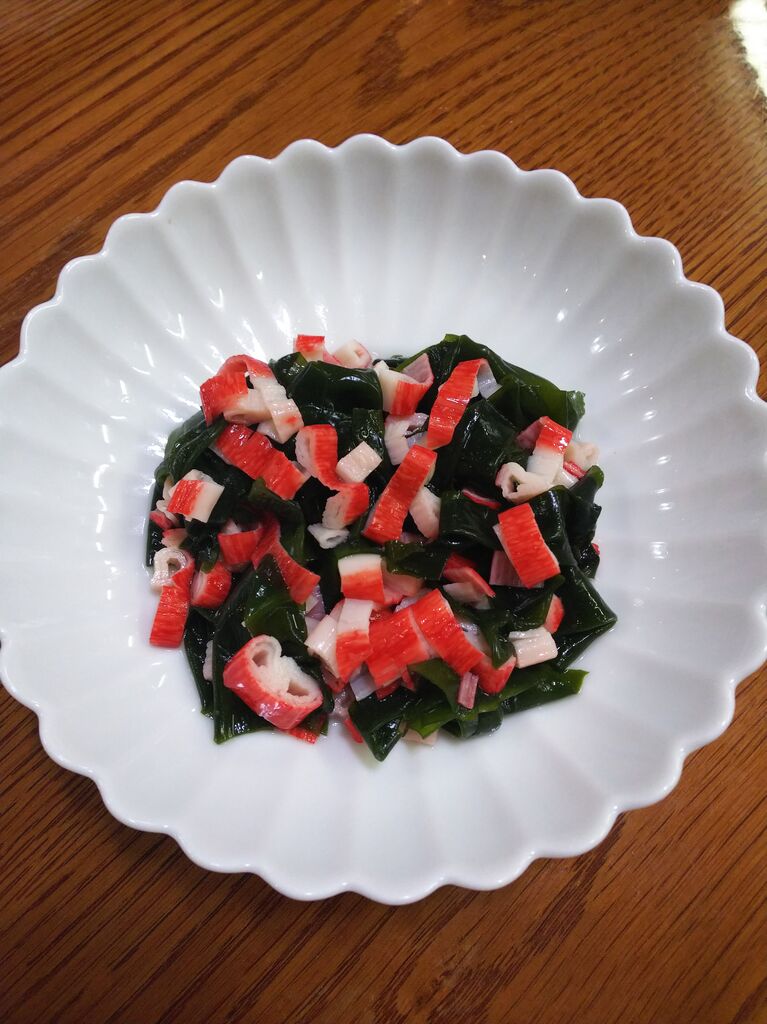 １９１ わかめとカニカマの酢の物 家飲みのお品書き