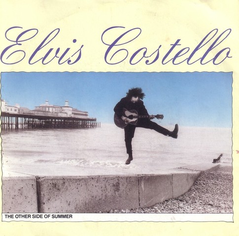 Costelloさん、アーバンでトレンディになる - Elvis Costello『Mighty