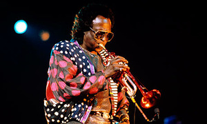 Miles-Davis-in-1989-006