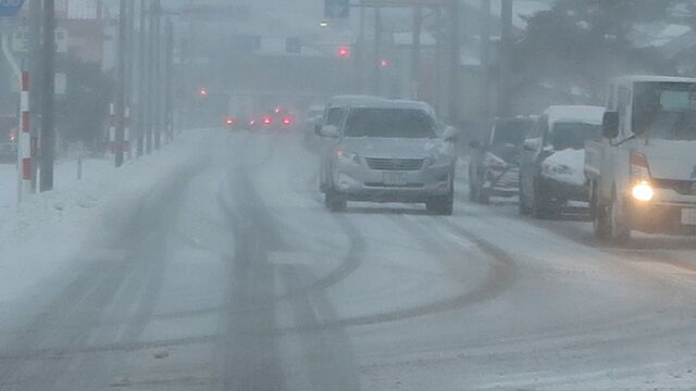 雪の降るまちを 建築の神様へ 雪の降るまちを 建築の神様へ