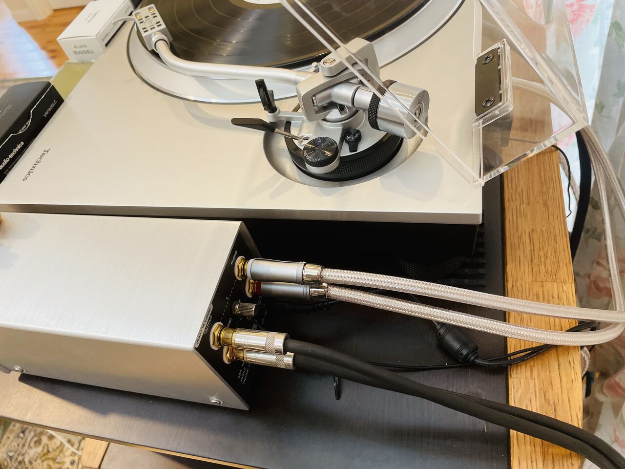 QED Signature Audio40 : My Life My Like My Way QED Signature Audio40 : My Life My Like My Way