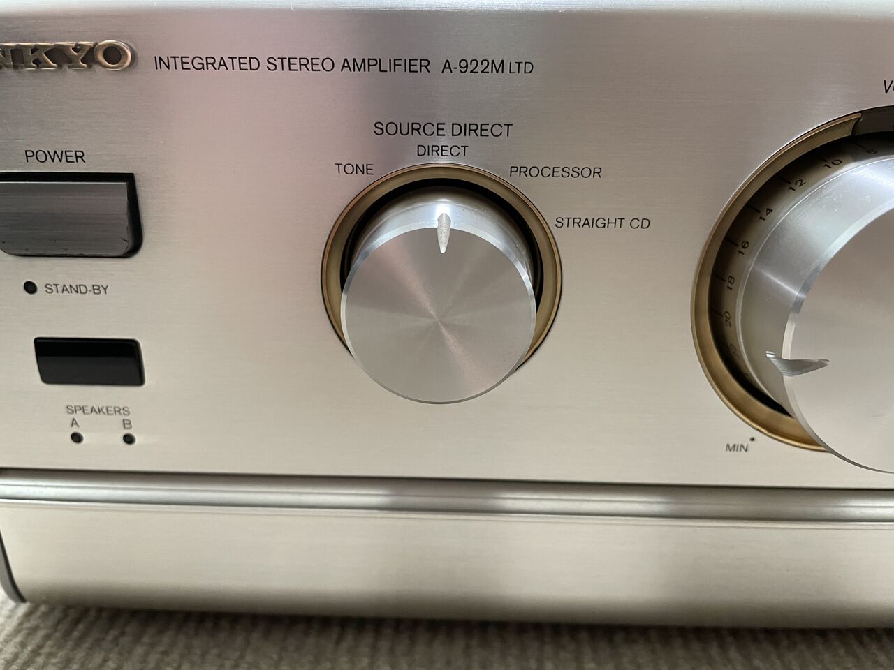 ONKYO A-922M LTDも降臨 : My Life My Like My Way