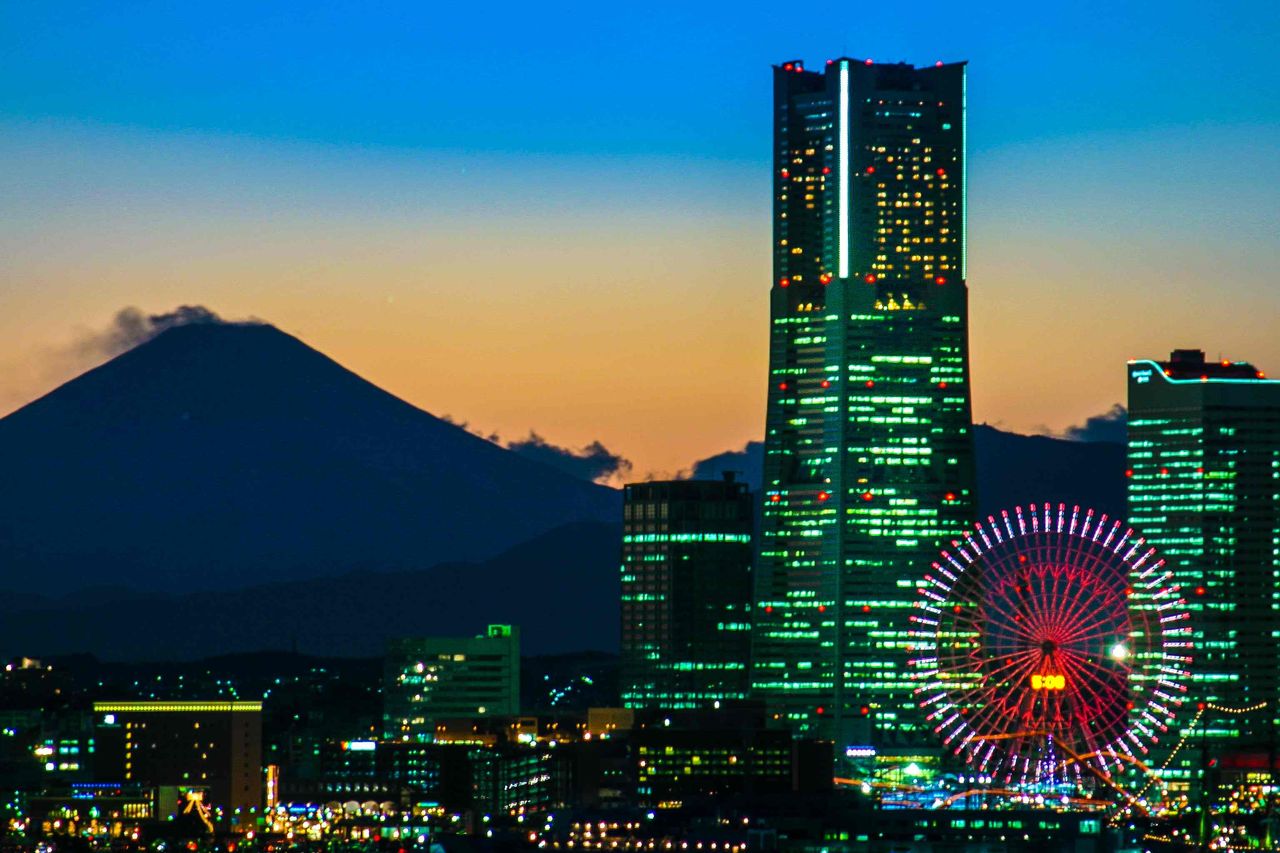 横浜ランドマークタワー