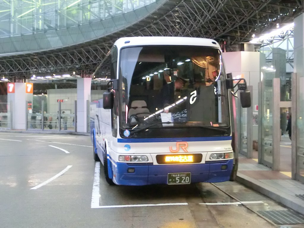 Jr東海バス 北陸道昼特急名古屋2号 山で働いていた が淡々と綴る日記もどき