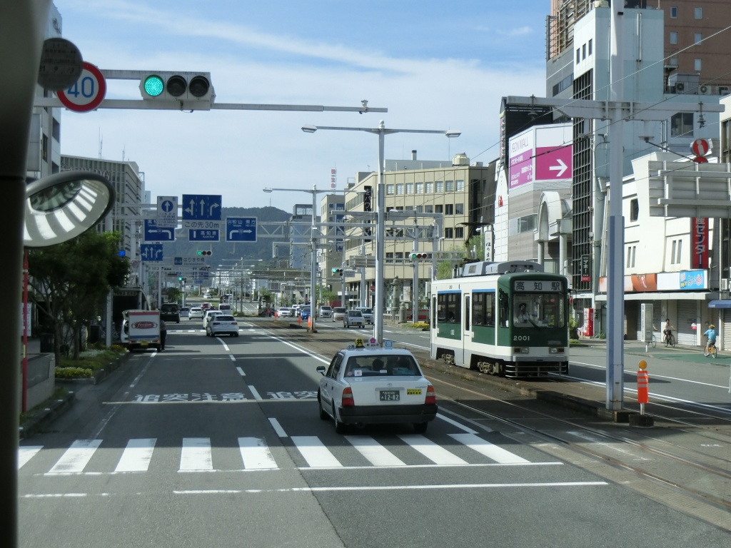JR四国バス 黒潮エクスプレス : 山で働いていた○○が淡々と綴る JR四国バス 黒潮エクスプレス : 山で働いていた○○が淡々と綴る