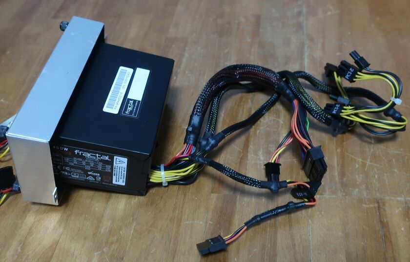 レビュー】Fractal Design Integra SFX 450W : IIIkun_15の散財日記