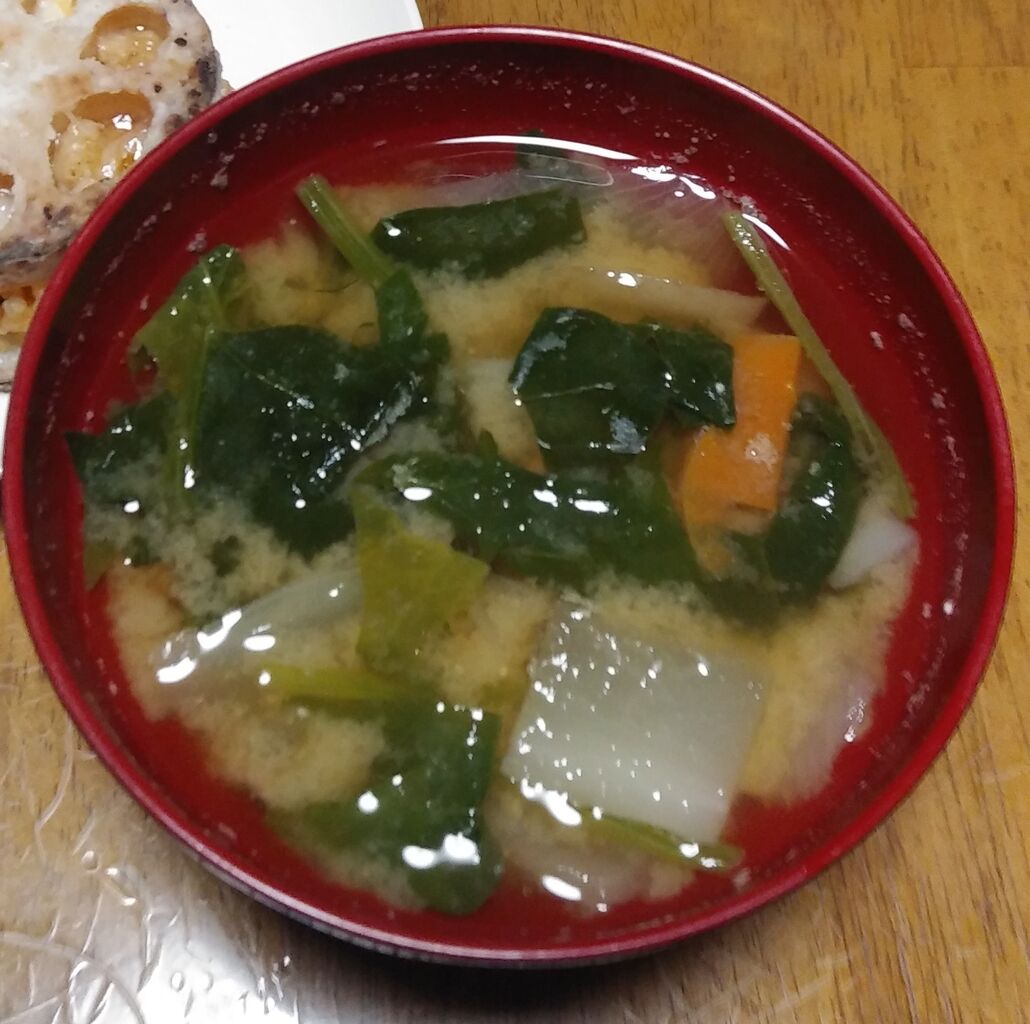 野菜たっぷり味噌汁 料理勉強中
