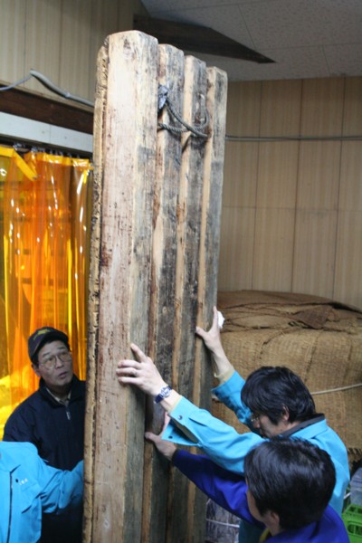 富士玄米黒酢の搾り4