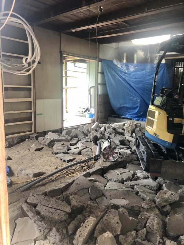 由良工事床01