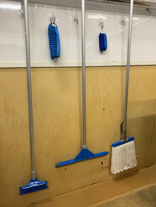 2B899A24-B191-4DD9-A172-D8B98C6E63A1