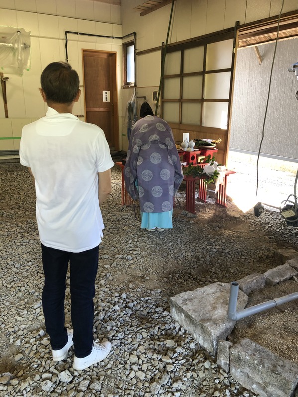 由良工事床03