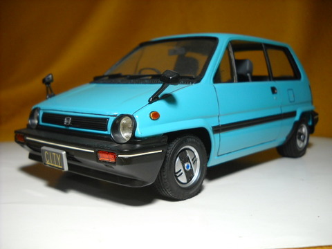 値下げ【希少】初代ホンダシティ イマイ 1 /20 赤と黄色ふ2台セット 未組立 希少】初代ホンダシティ イマイ 1 /20 赤と黄色の2台セット 未組立品