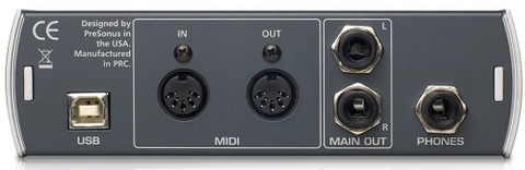 AudioBox 22VSLリアパネル