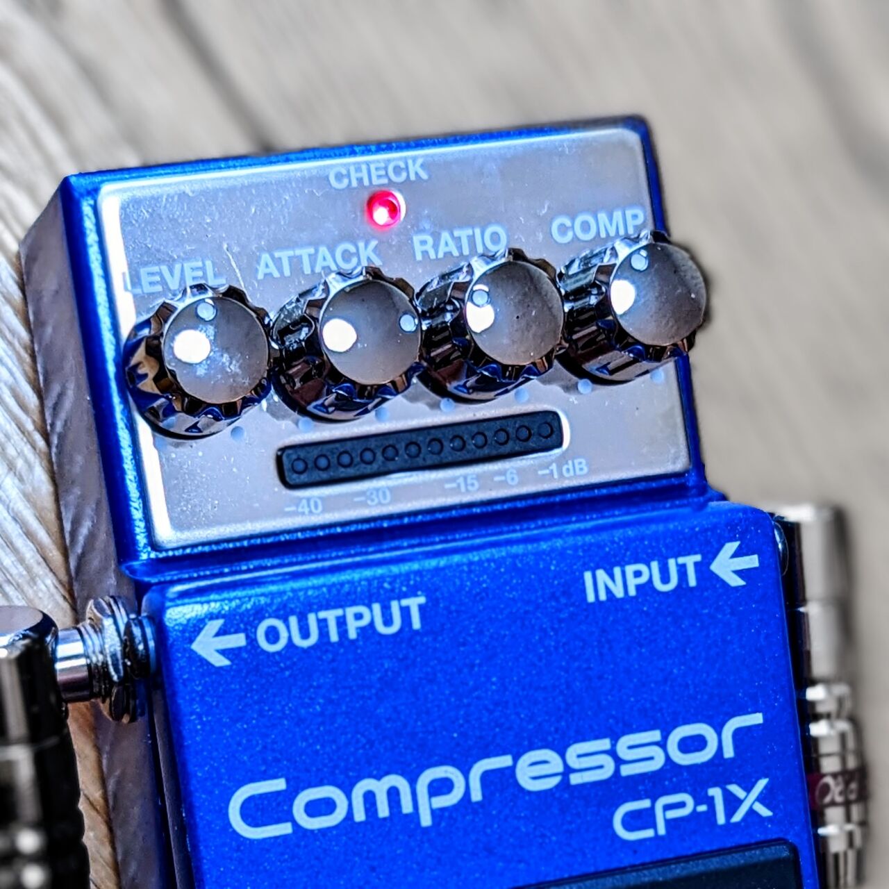 BOSS CP-1X は…ノブが見にくいっ！（その1） : Blog / Ikakoo