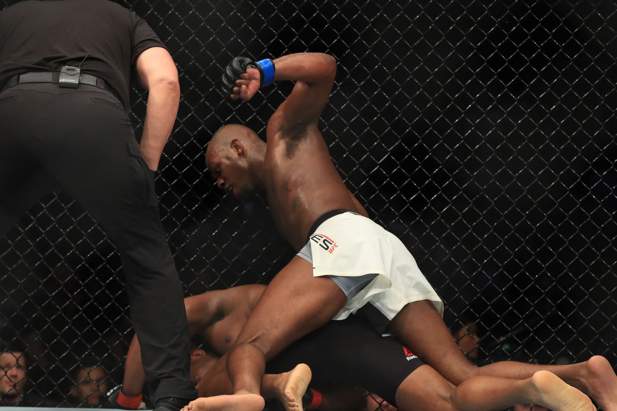Ufc214 やはり強かった ジョン ジョーンズが左ハイからコーミエをko 打投極速報 Ufc214 やはり強かった ジョン ジョーンズが左ハイからコーミエをko 打投極速報