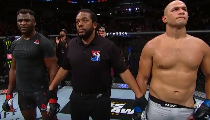 Ufc Espn03 フランシス ガヌーがジュニオール ドスサントスに71秒で勝利 打投極速報 Ufc Espn03 フランシス ガヌーがジュニオール ドスサントスに71秒で勝利 打投極速報