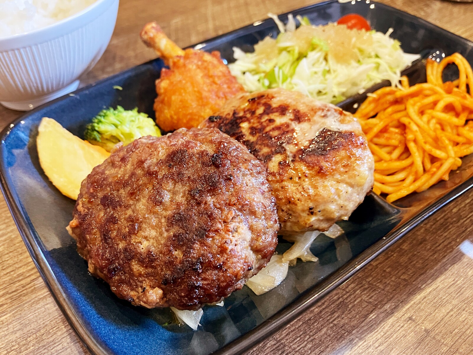 江古田「炭火焼ハンバーグ専門店 Burg Fun（バーグファン）」で