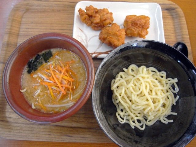 R1104099.JPG R1104099.JPG