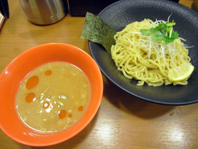 R1101911.JPG R1101911.JPG