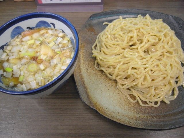 R1089930.JPG R1089930.JPG