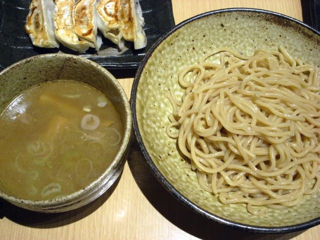 R1090906.JPG R1090906.JPG