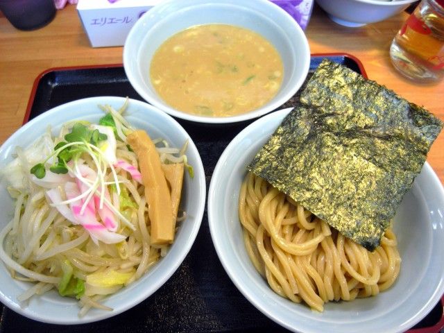 R1100301.JPG R1100301.JPG