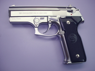 KSC M8000 クーガーF イノックス : エアガンな日々なれど Light