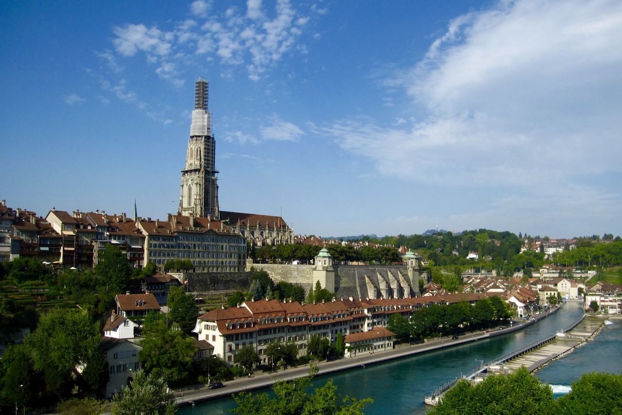 旧市街が一望できる 首都ベルンの大聖堂 旅と街歩き