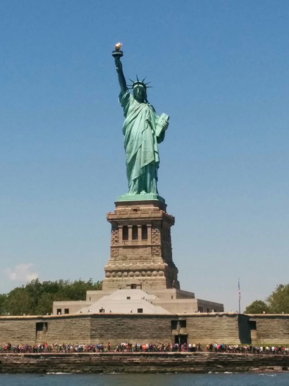 遂にリバティ島上陸 至近距離で大迫力の自由の女神 あきちゃん家のニューヨーク生活