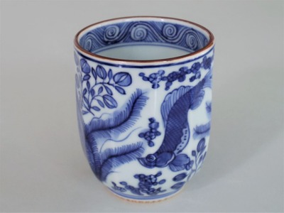 39草魚文湯呑¥9,000