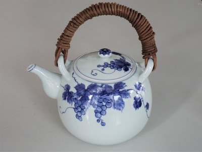 19ぶどう文石瓶¥50,000
