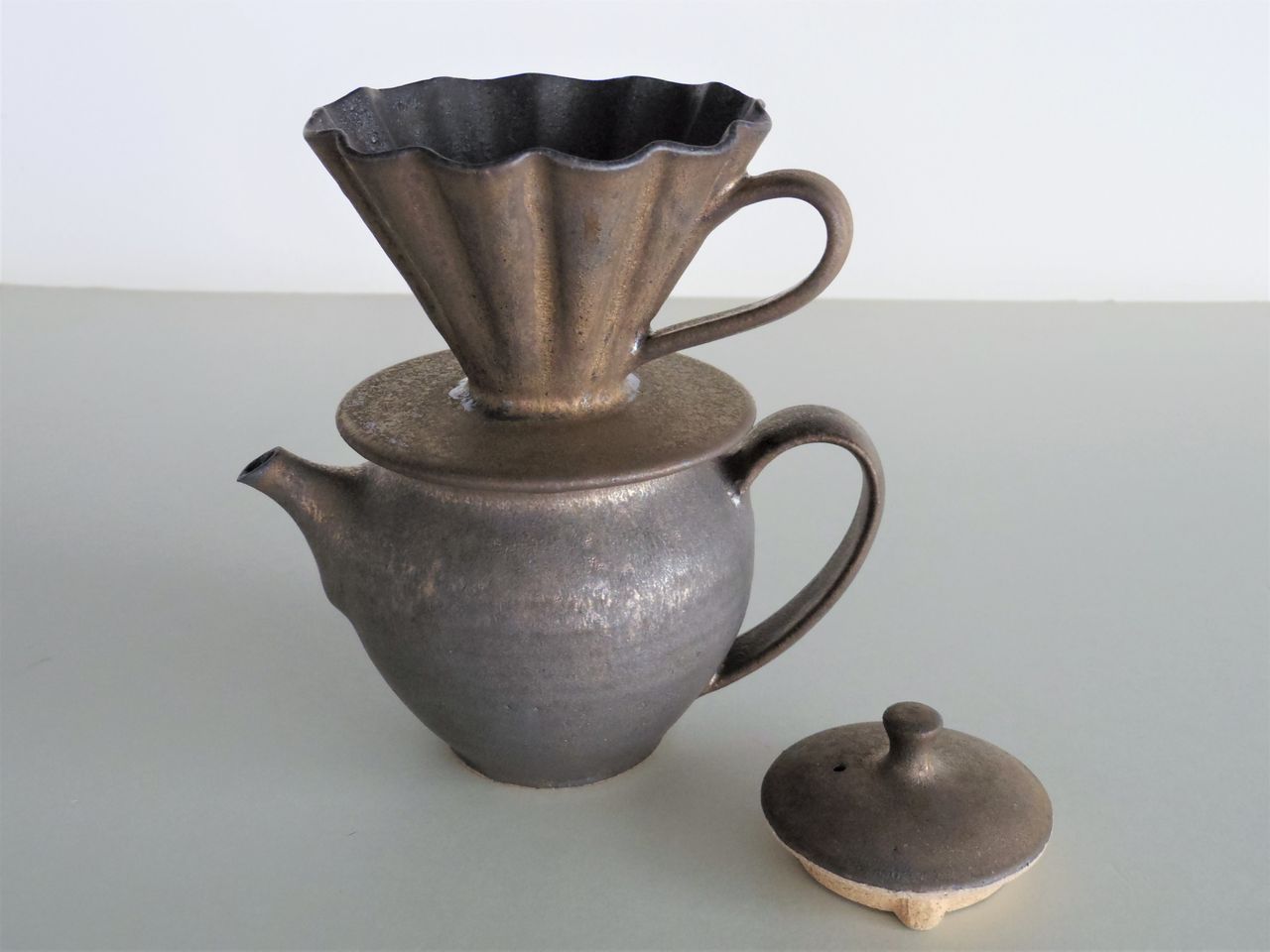 【未使用訳あり】藤井博文作　独歩炎　炭化黒釉茶器揃　湯呑み&急須セット 82a2666e-s.jpg