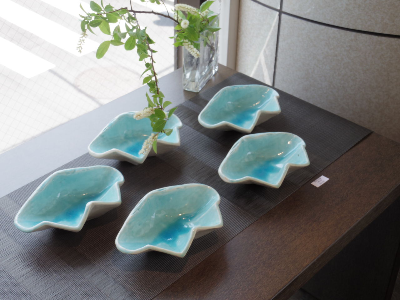 陶芸家 伊藤麻沙人 作品 鉄釉チェロ組皿