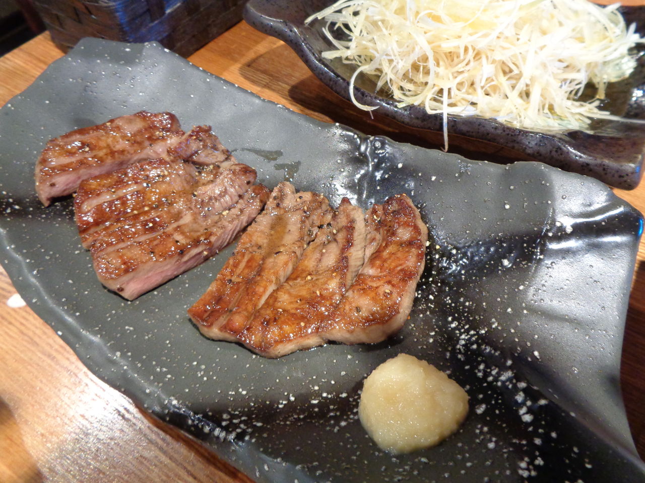 ぶつぎりたんちゃん丸亀店 すーぱーろんりーシャン 飲み食いれぽーと ぶつぎりたんちゃん丸亀店 すーぱーろんりーシャン 飲み食いれぽーと