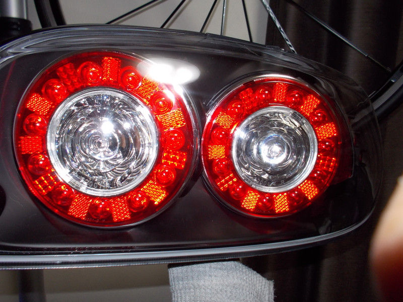 RX-8 後期 スピリットR 右テールランプ