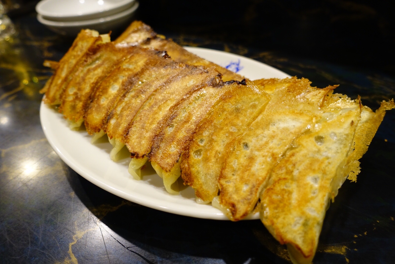 ♡ピッカピカ中華♡ 街中華の生ビールセットが魅力的すぎた！ ニュー上海 北浜 : ちびっこ