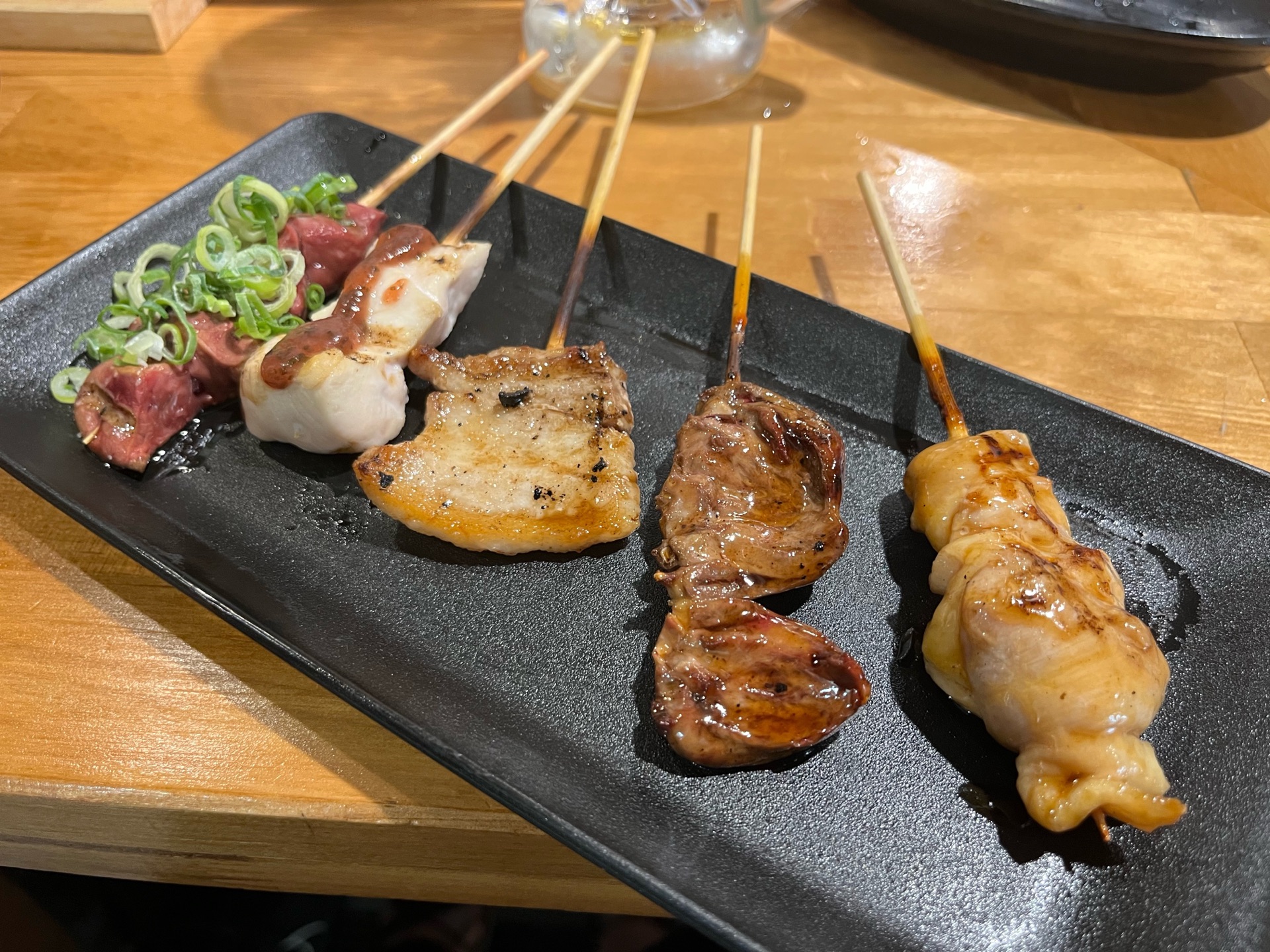 かしわ卸だからこそのコスパ良すぎる焼き鳥 やきとり大富豪 梅田 ちびっこ酒場放浪記 関西