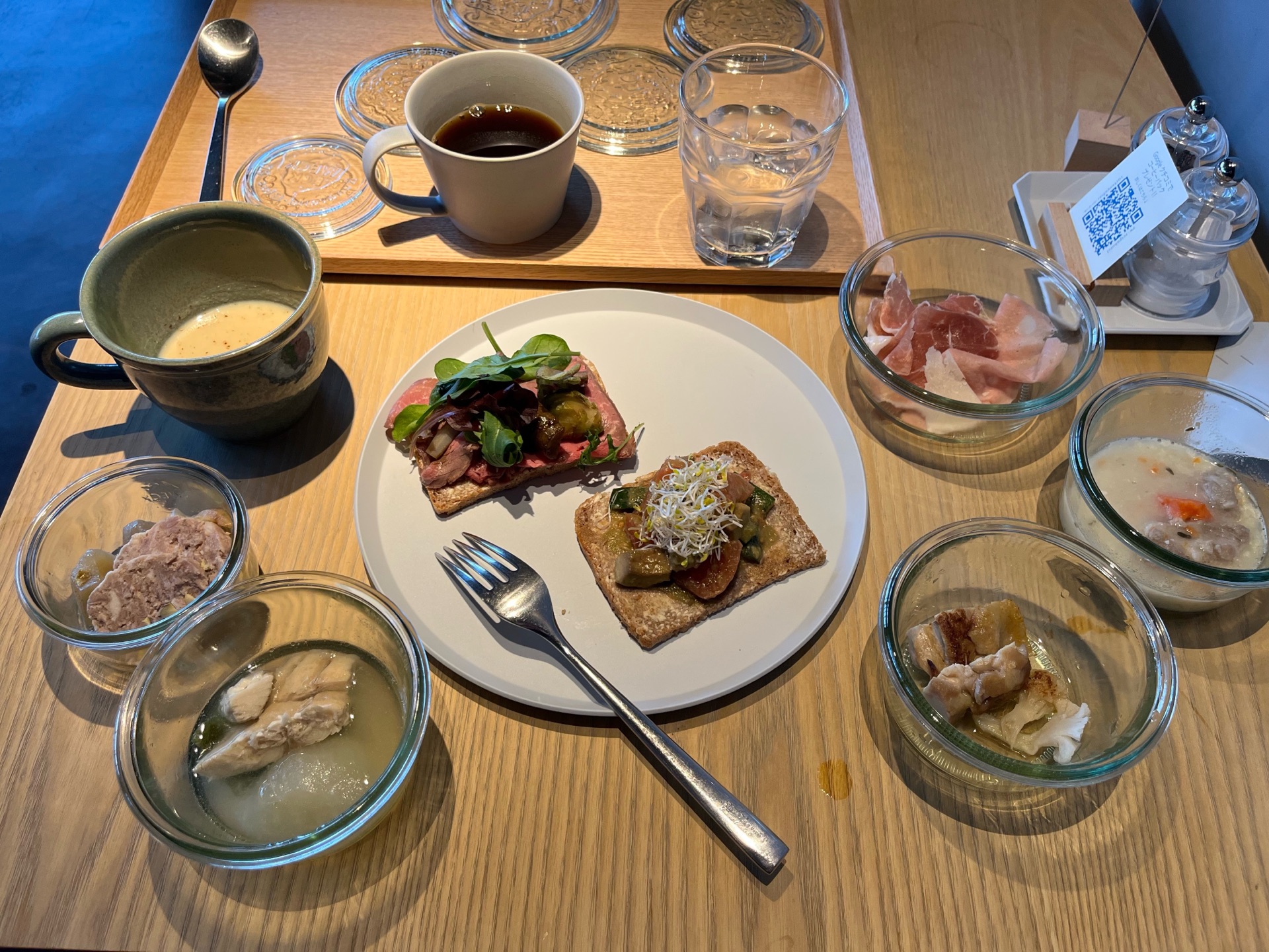 北欧のスモーブローが食べ放題の朝食が魅力のホテル ザ レインホテル京都 京都九条 ちびっこ酒場放浪記 関西