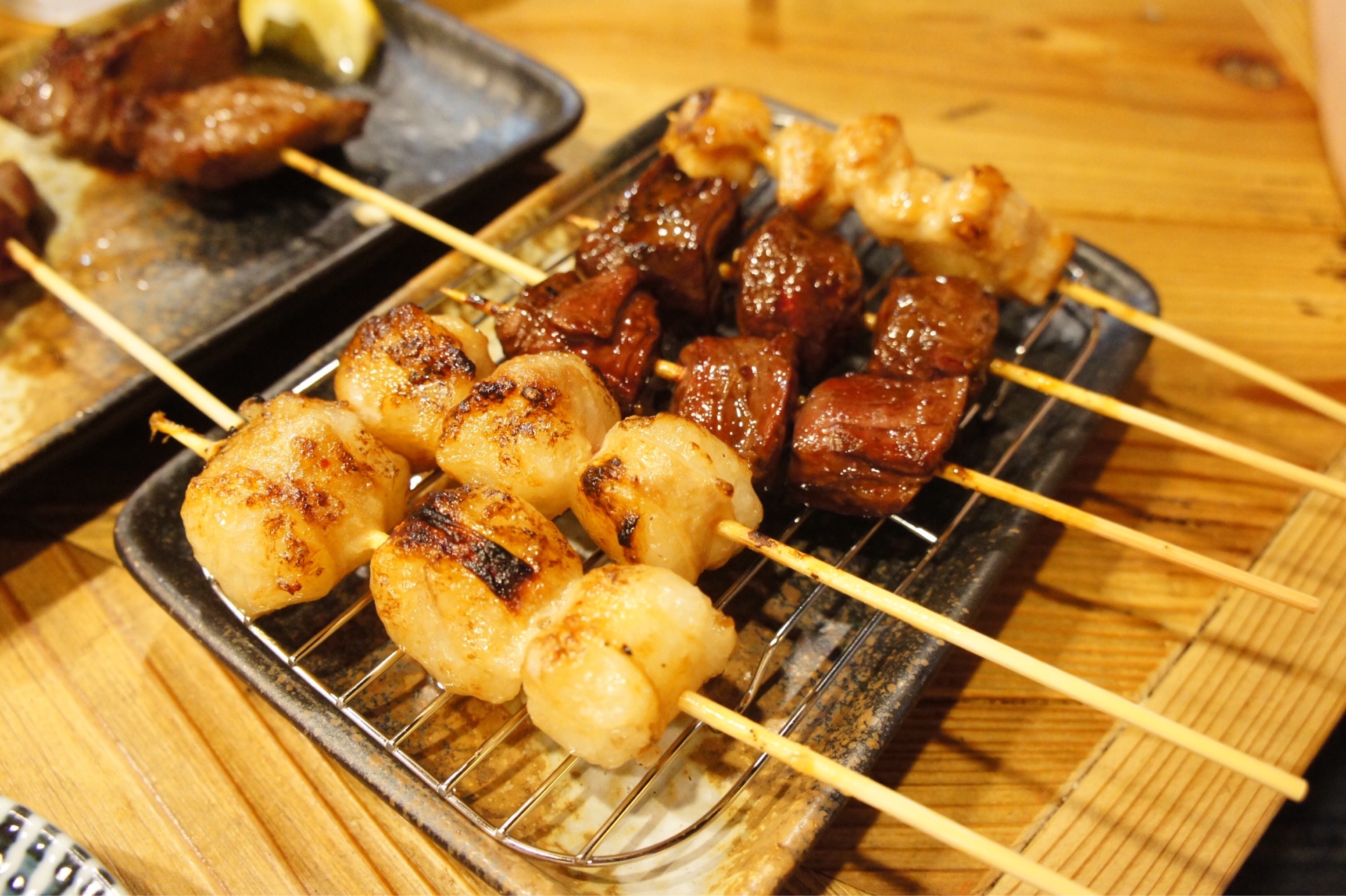 プリプリの牛ホルモン串が美味しい新店！ 大衆ホルモン酒場ヤマホル 南森町 ちびっこ酒場放浪記関西