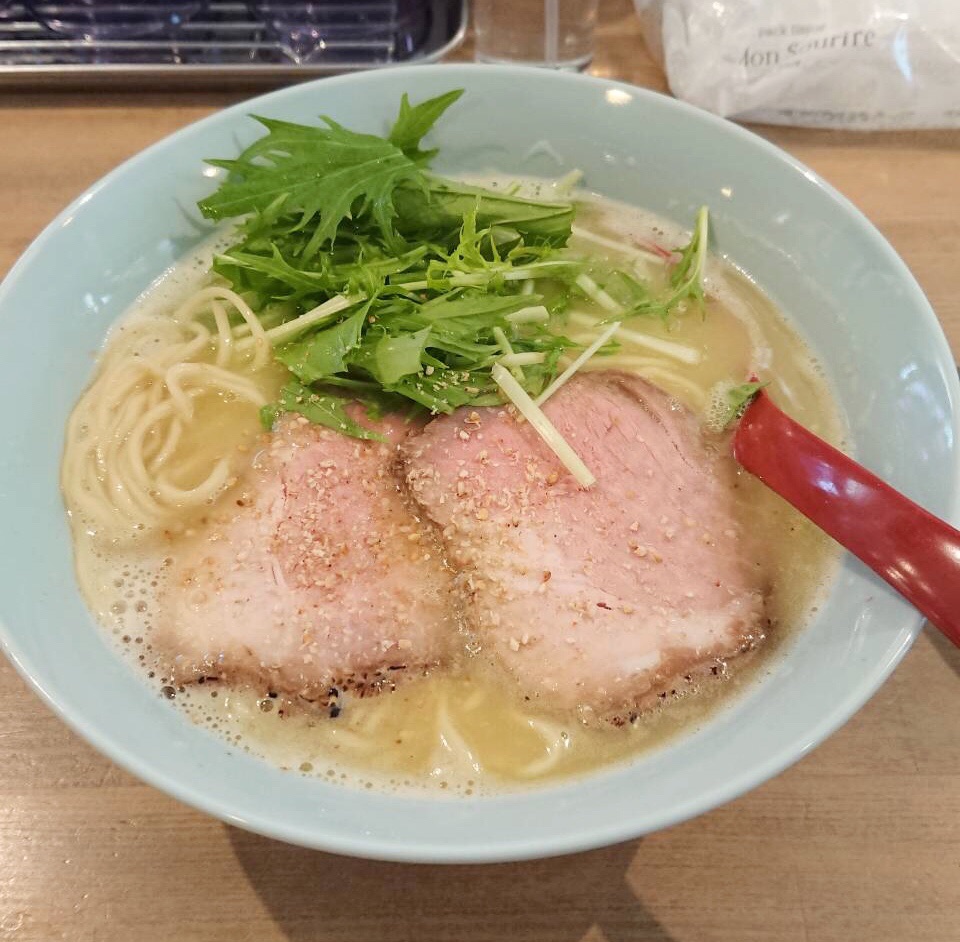 数量限定 白湯しおラーメンは意外にあっさりうまし らーめんの店せせらぎ 南森町 ちびっこ酒場放浪記 関西 数量限定 白湯しおラーメンは意外にあっさりうまし らーめんの店せせらぎ 南森町 ちびっこ酒場放浪記 関西