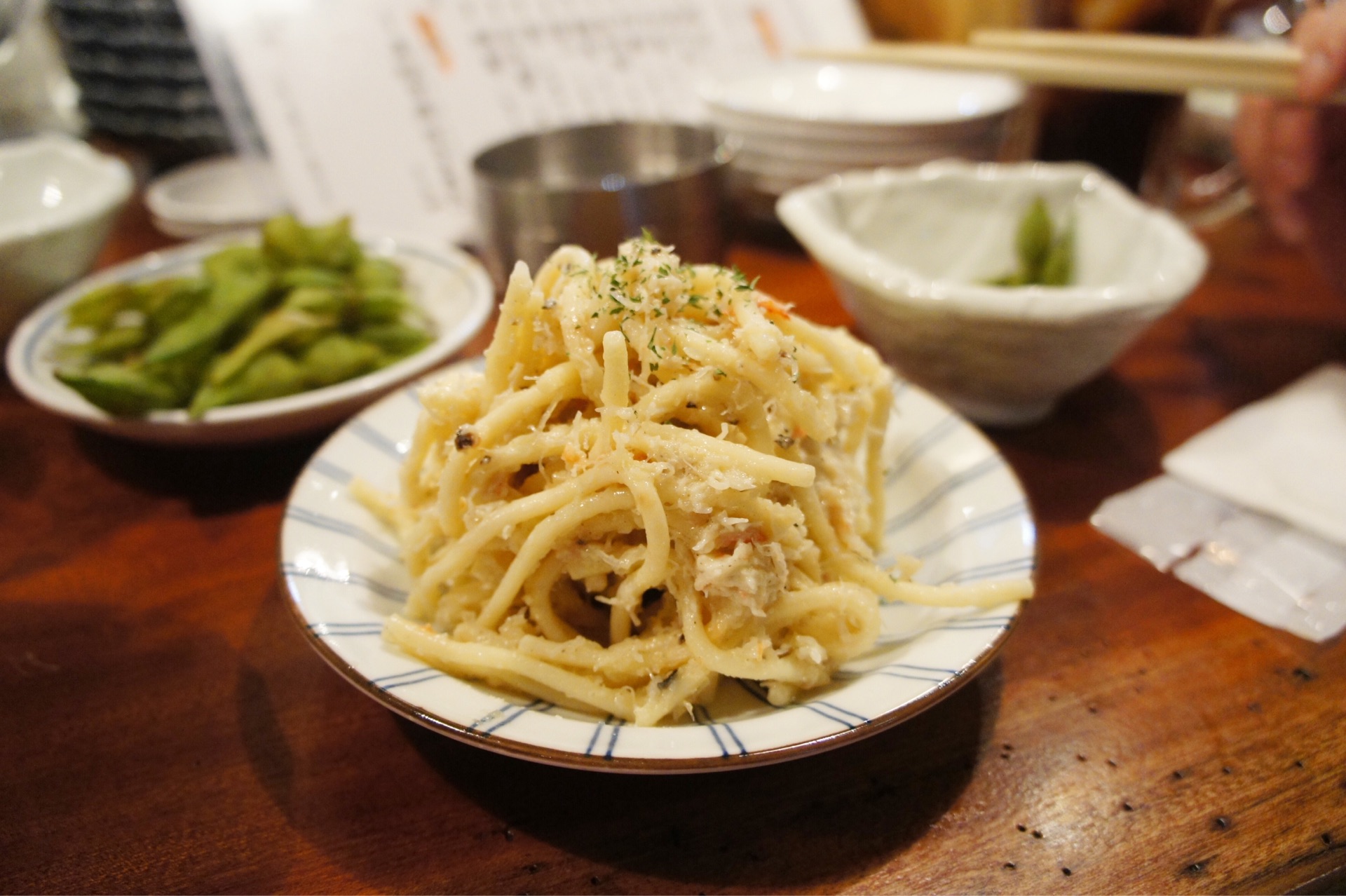 裏なんばど真ん中 名物いか焼きも美味 じんべえ 裏なんば ちびっこ酒場放浪記 関西 裏なんばど真ん中 名物いか焼きも美味 じんべえ 裏なんば ちびっこ酒場放浪記 関西