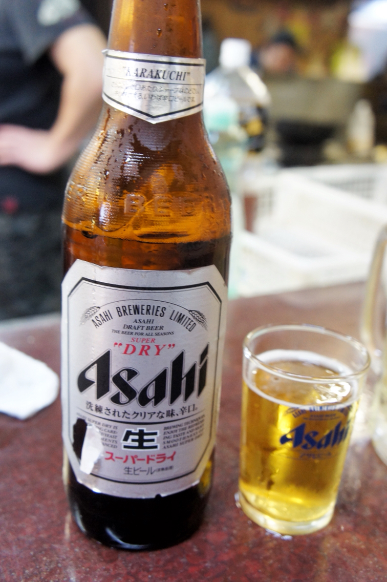 深夜に開いて朝閉まる 天満の名店でモーニングビール ひろや 天満 ちびっこ酒場放浪記 関西