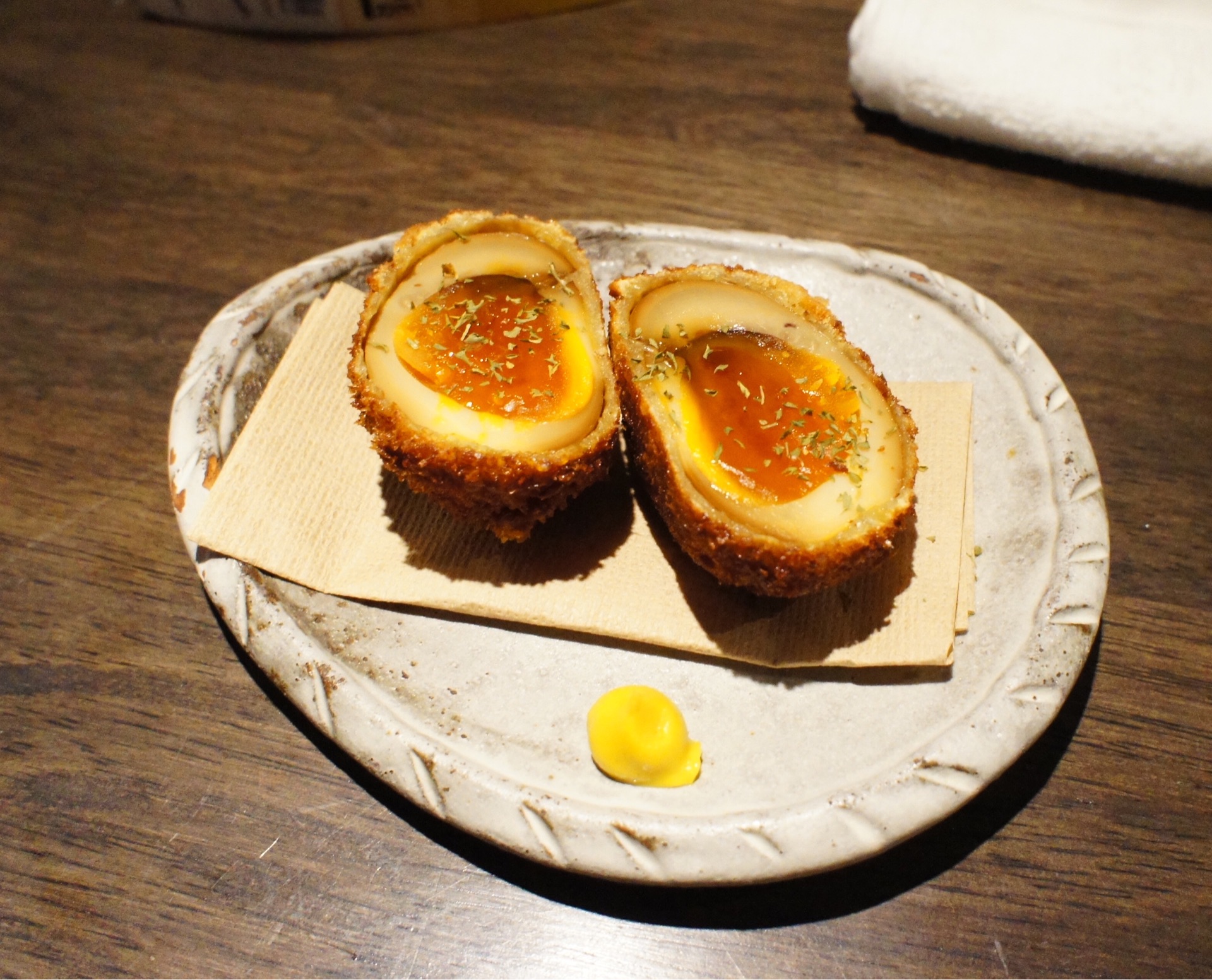 落ち着ける大衆酒場、ピンク街にあり。 やえがき 梅田 : ちびっこ酒場 ...