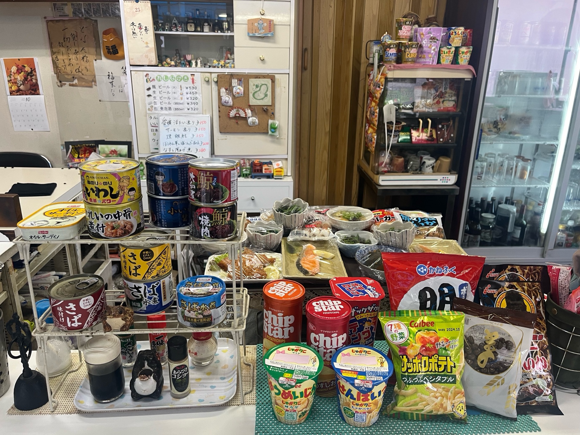 飲食店セット 立ち退きの為、40点以上格安で。 タイムサービスは終了しましたが まだまだ通し営業で頑張っております