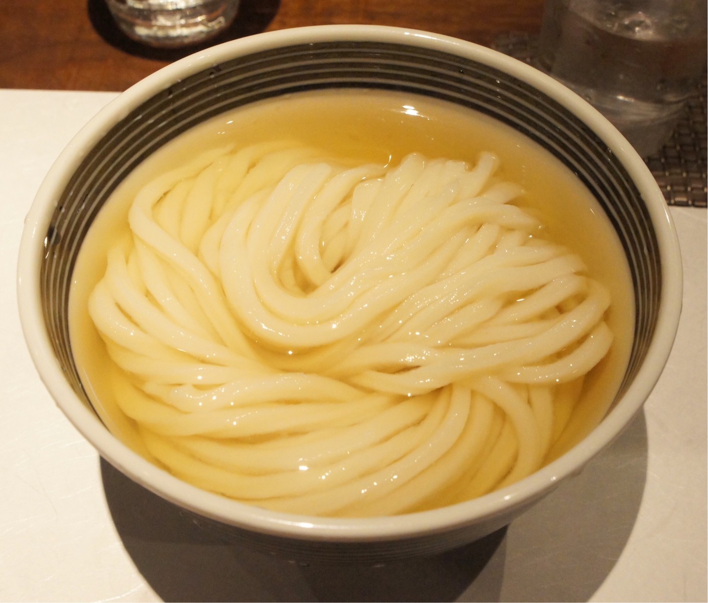 出汁から始まるお任せコース 旬の一品から〆の讃岐うどんまで 讃州 肥後橋 ちびっこ酒場放浪記 関西