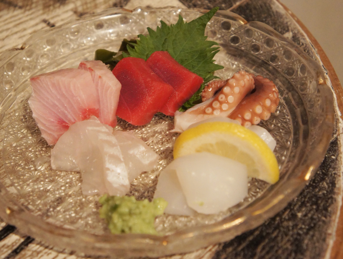 やっぱりここのお刺身は美味しい もんぞう 裏なんば ちびっこ酒場放浪記 関西