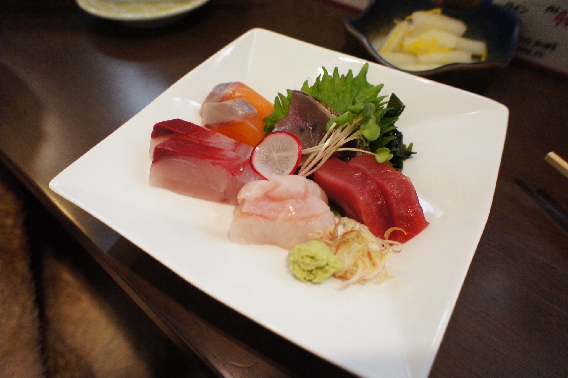 名前の通りふらり立ち寄りたくなるカウンター アテとサカナふらり 桜川 ちびっこ酒場放浪記 関西